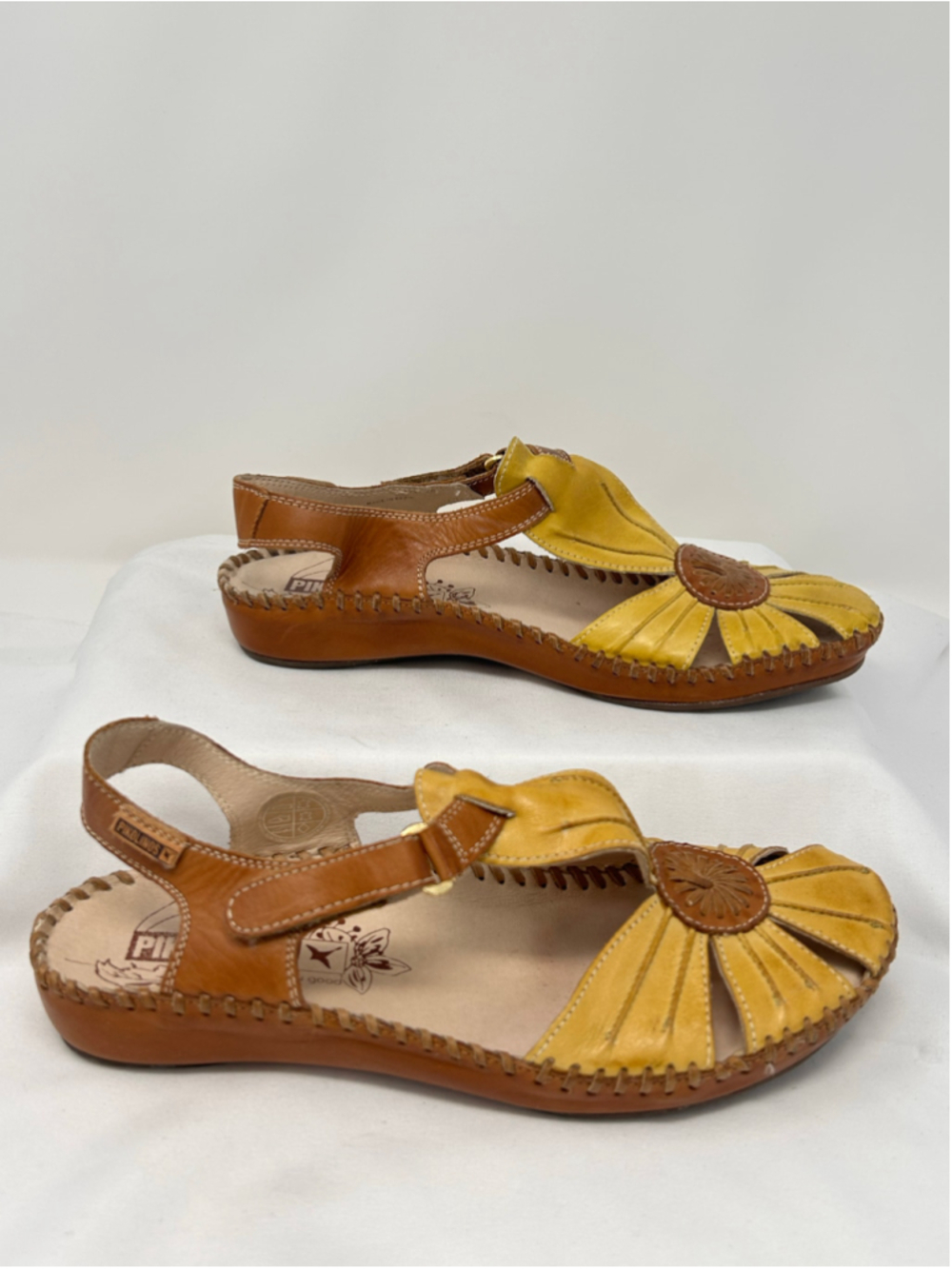 Pikolinos Leather T-Strap Sandals Yellow Tan Floral Size 41 EU - Picture 2 of 9